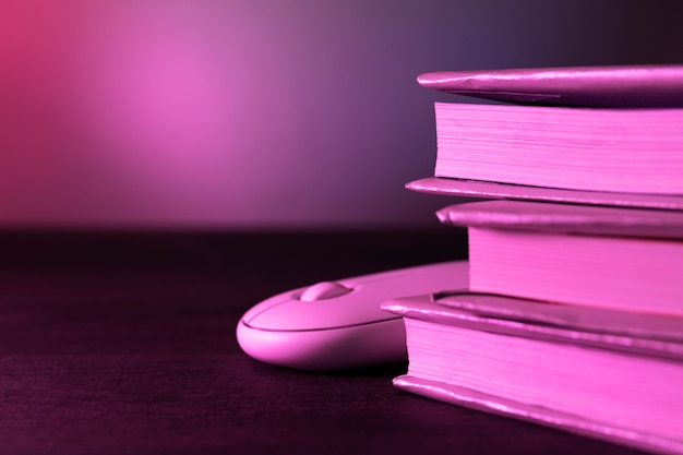 、为什么说旅游使人们产生了“空间距离”和“时间距离“,其依据是什么-